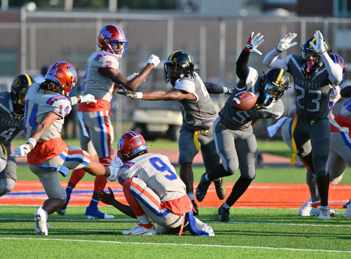 East St Louis St Frances Academy Illinois Maryland football 9-2-23 Tim Vizer 23633